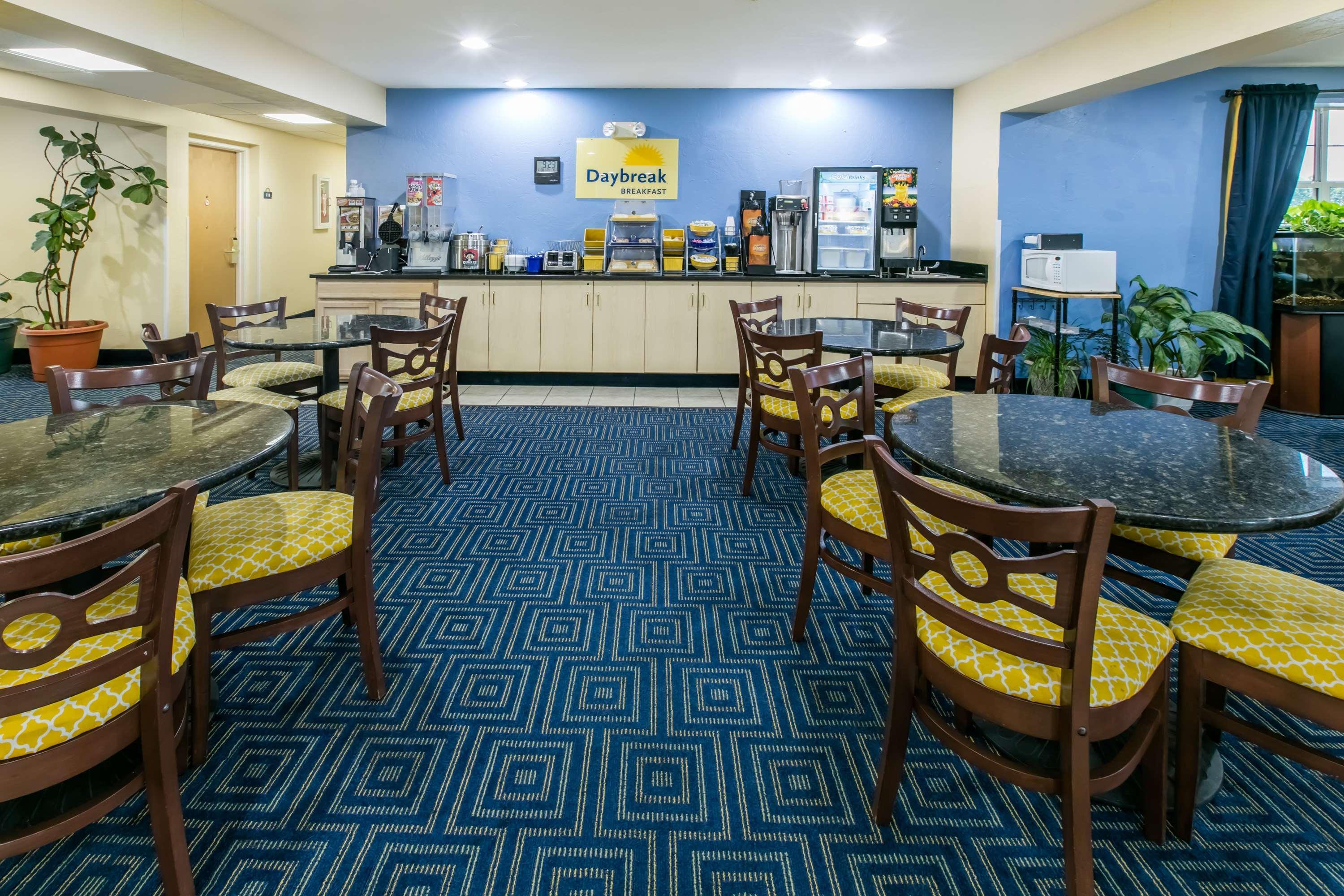 Pryor Creek Days Inn מראה חיצוני תמונה