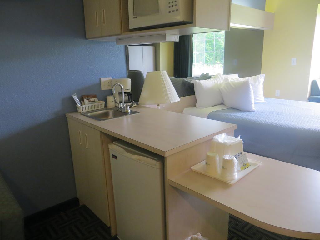 Pryor Creek Days Inn מראה חיצוני תמונה