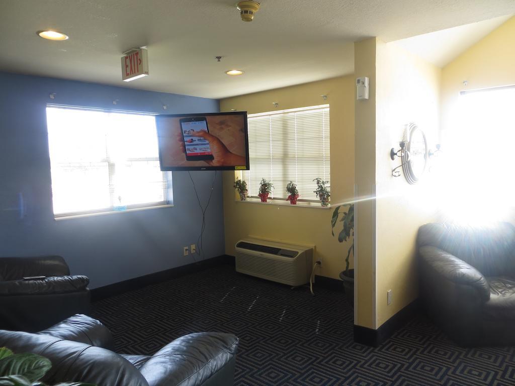 Pryor Creek Days Inn מראה חיצוני תמונה